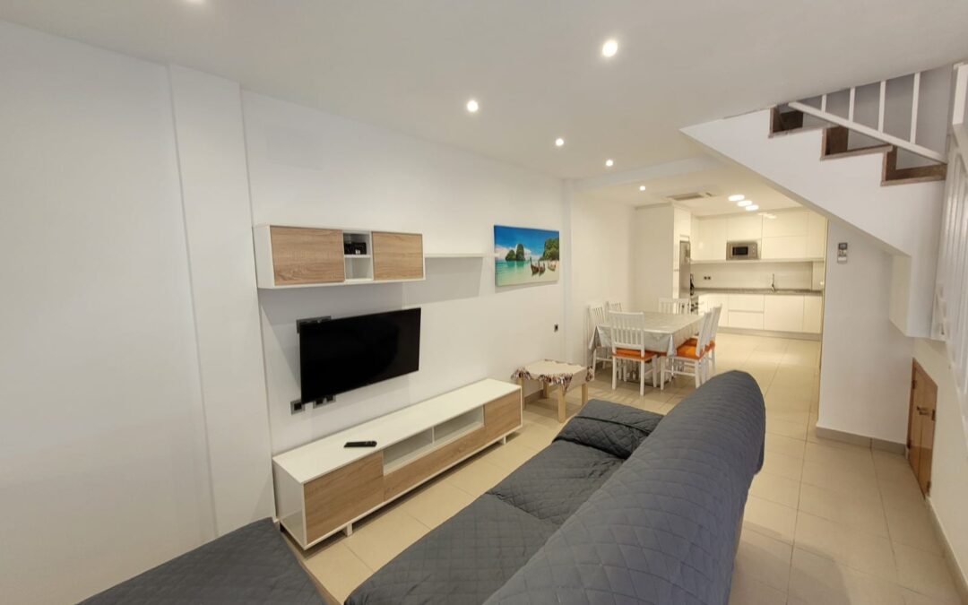 Duplex Bahía 900€  (REF: I23135)